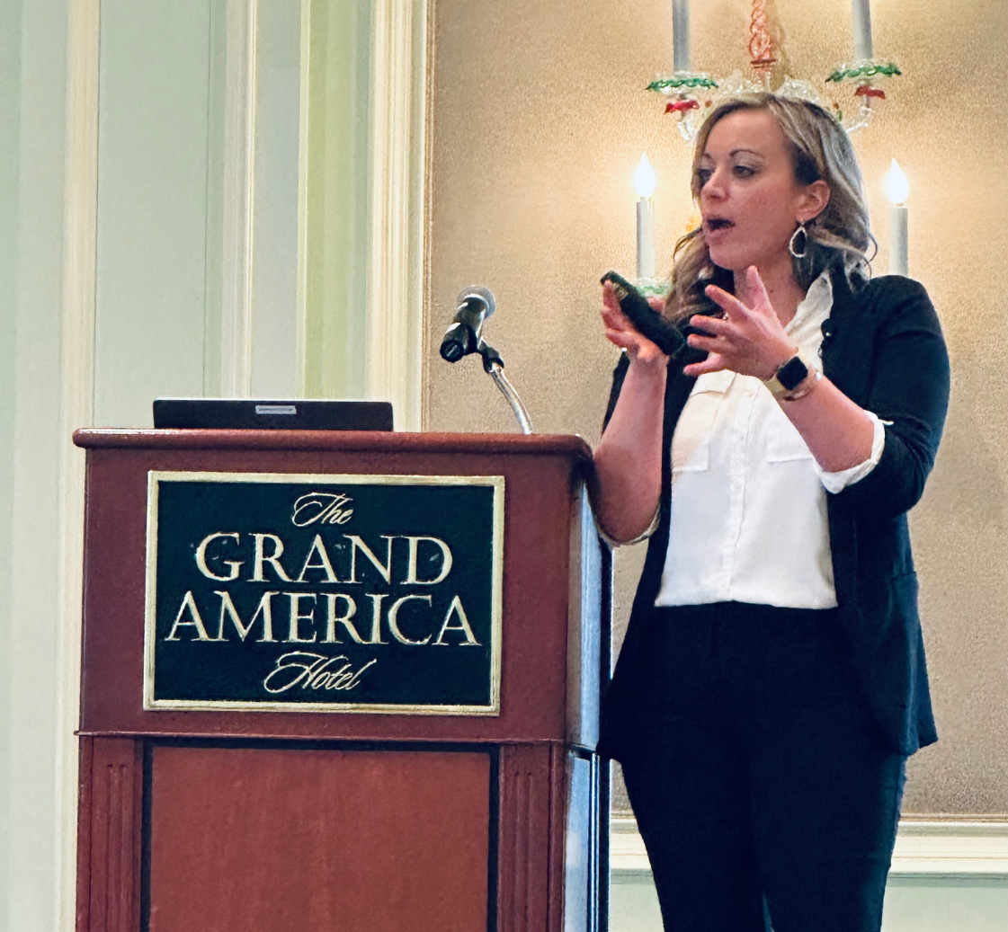 Julie De Jesus (46)-1