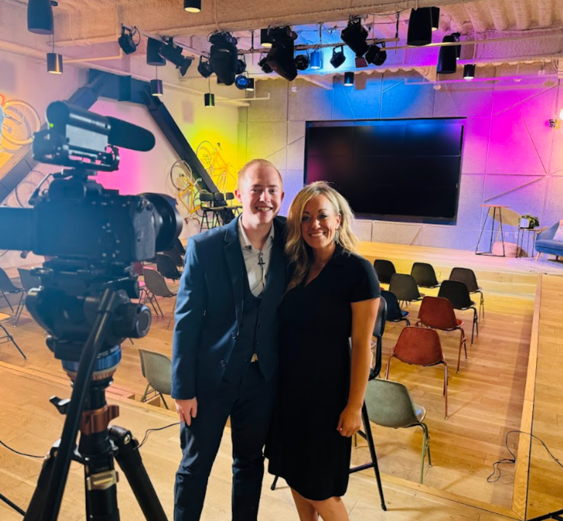 Julie De Jesus - Coaching Students (13)