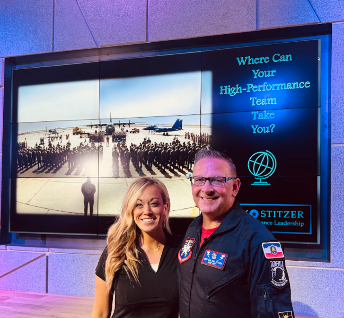 Julie De Jesus - Coaching Students (3)